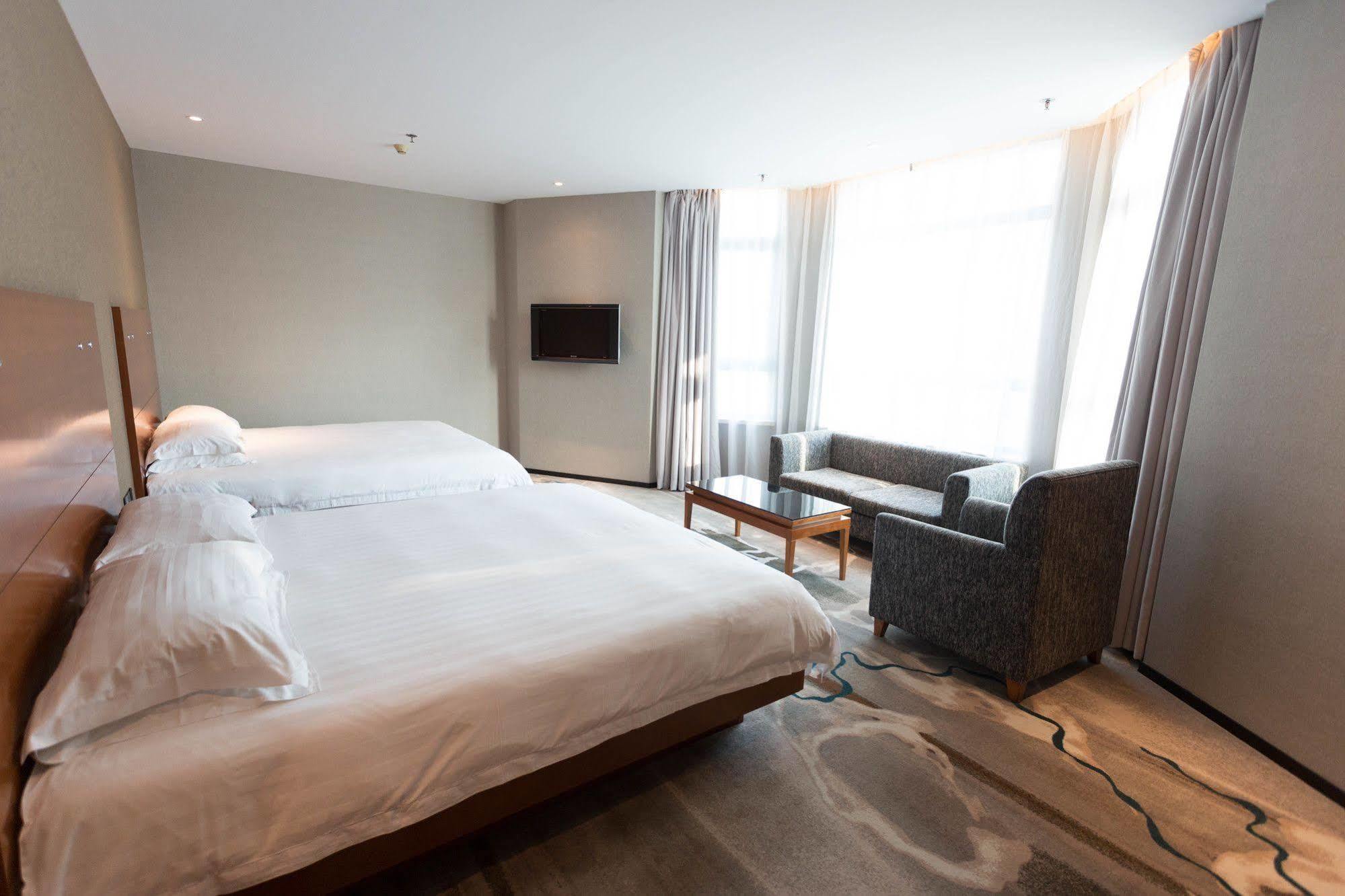 Radiance Hotel Шанхай Екстериор снимка